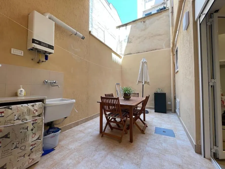 Villa Casa Lia Palermo 0*,